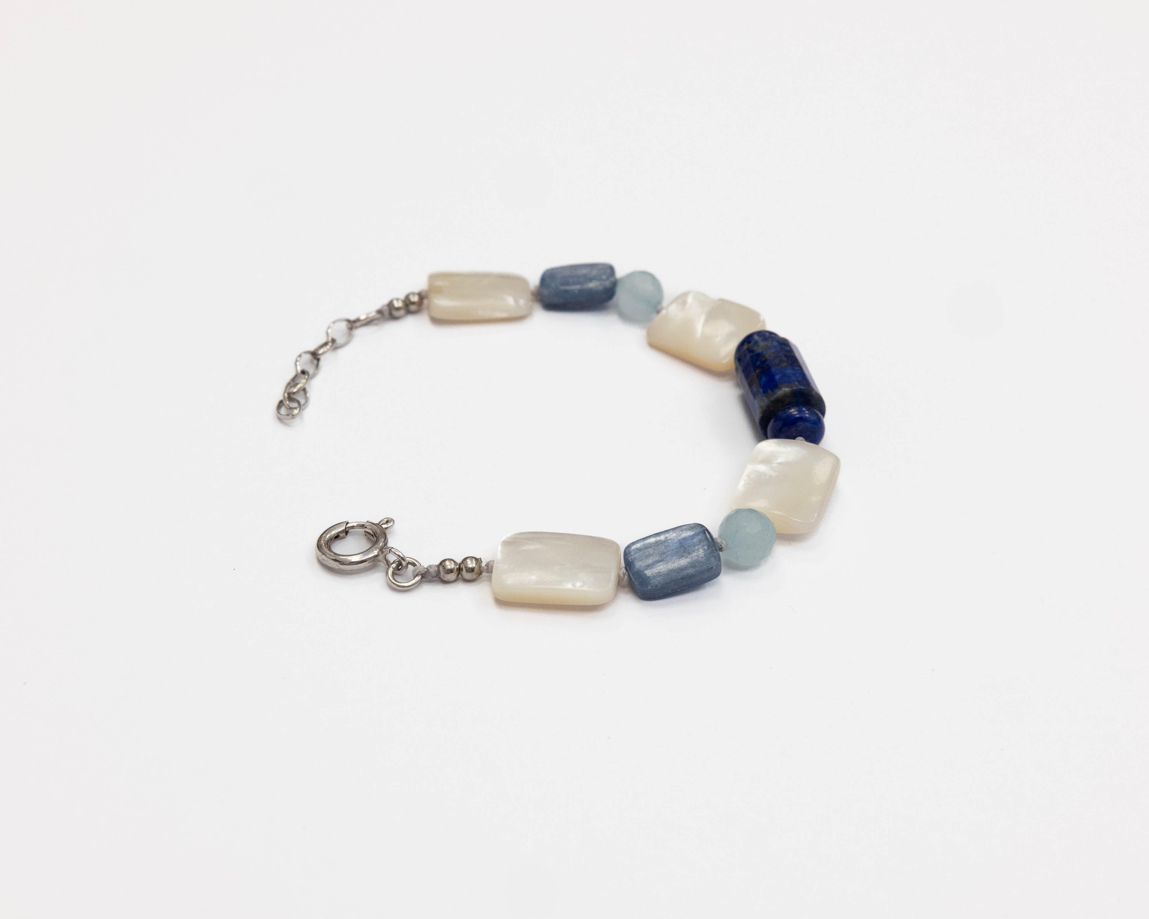 Bracciale in Lapislazzuli, Distene, Quarzo celeste e Madreperla