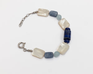 Bracciale in Lapislazzuli, Distene, Quarzo celeste e Madreperla