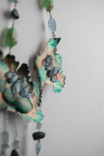 Load image into Gallery viewer, Collana con fiori in rame, Acquamarina, Crisocolla e Crisoprasio
