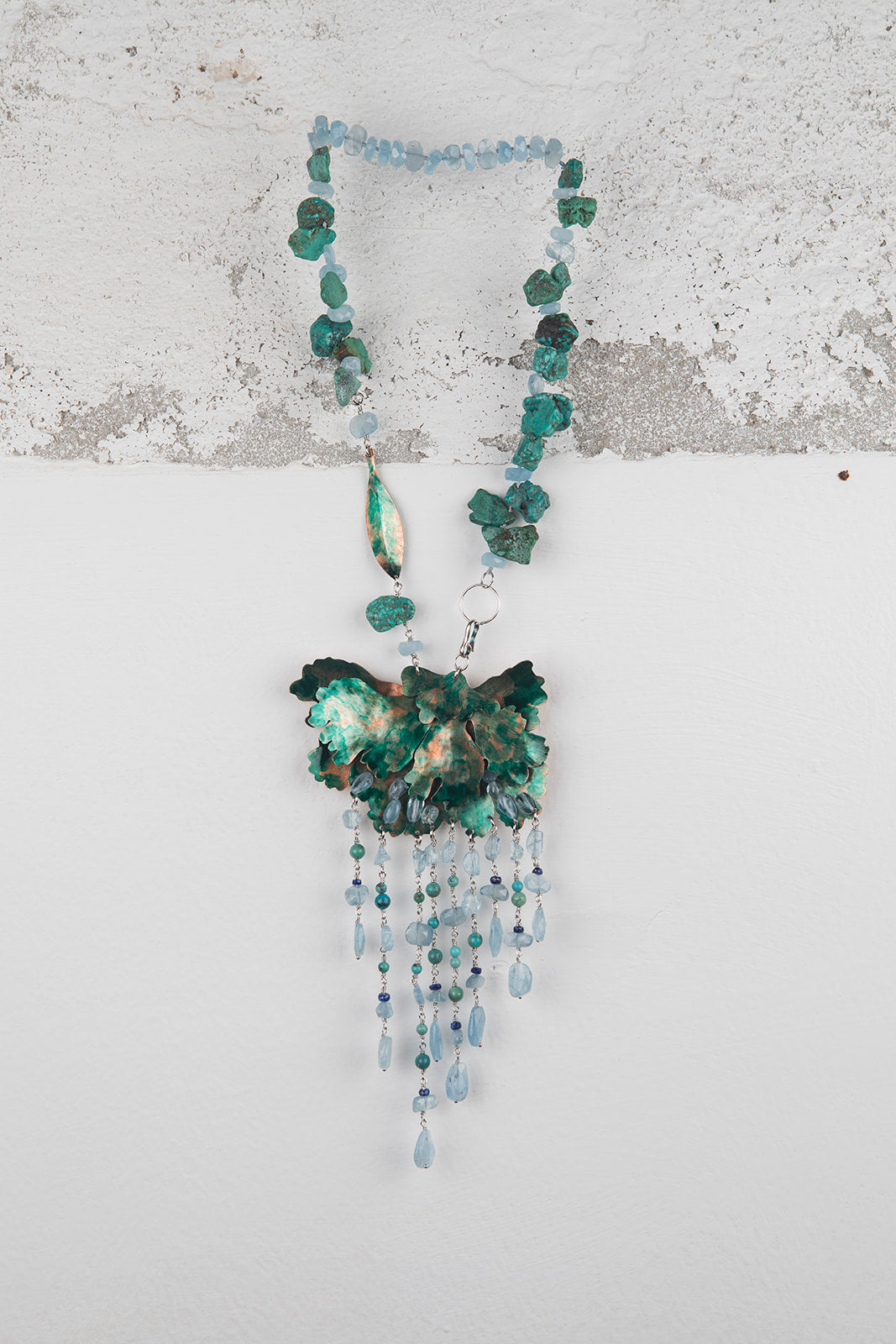 Collana con fiore in rame, Acquamarina, Turchese e Zaffiro