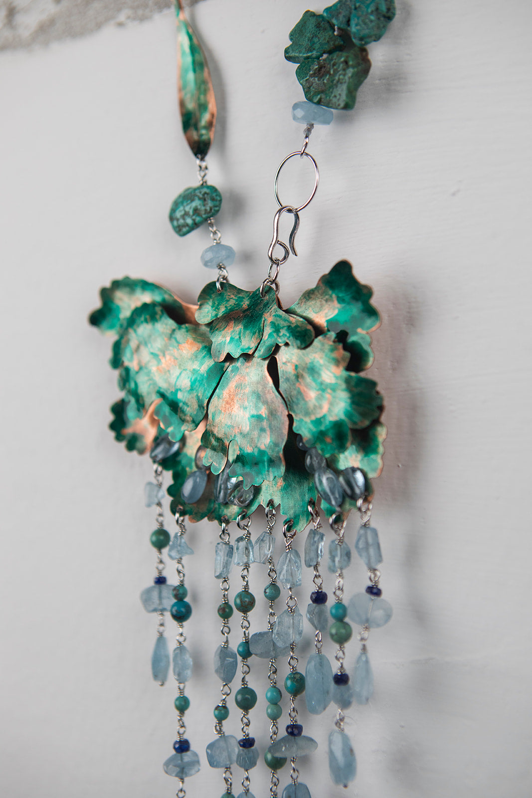 Collana con fiore in rame, Acquamarina, Turchese e Zaffiro