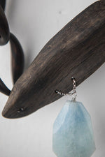 Carica l&#39;immagine nel visualizzatore di Gallery, Collana legno e Acquamarina su argento
