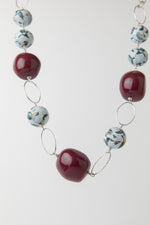 Carica l'immagine nel visualizzatore di Gallery, Collana resina, argento rodiato e giada coreana
