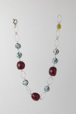 Carica l'immagine nel visualizzatore di Gallery, Collana resina, argento rodiato e giada coreana
